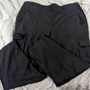 Athleta Chelsea Lined Black Cargo Pant  Size 22